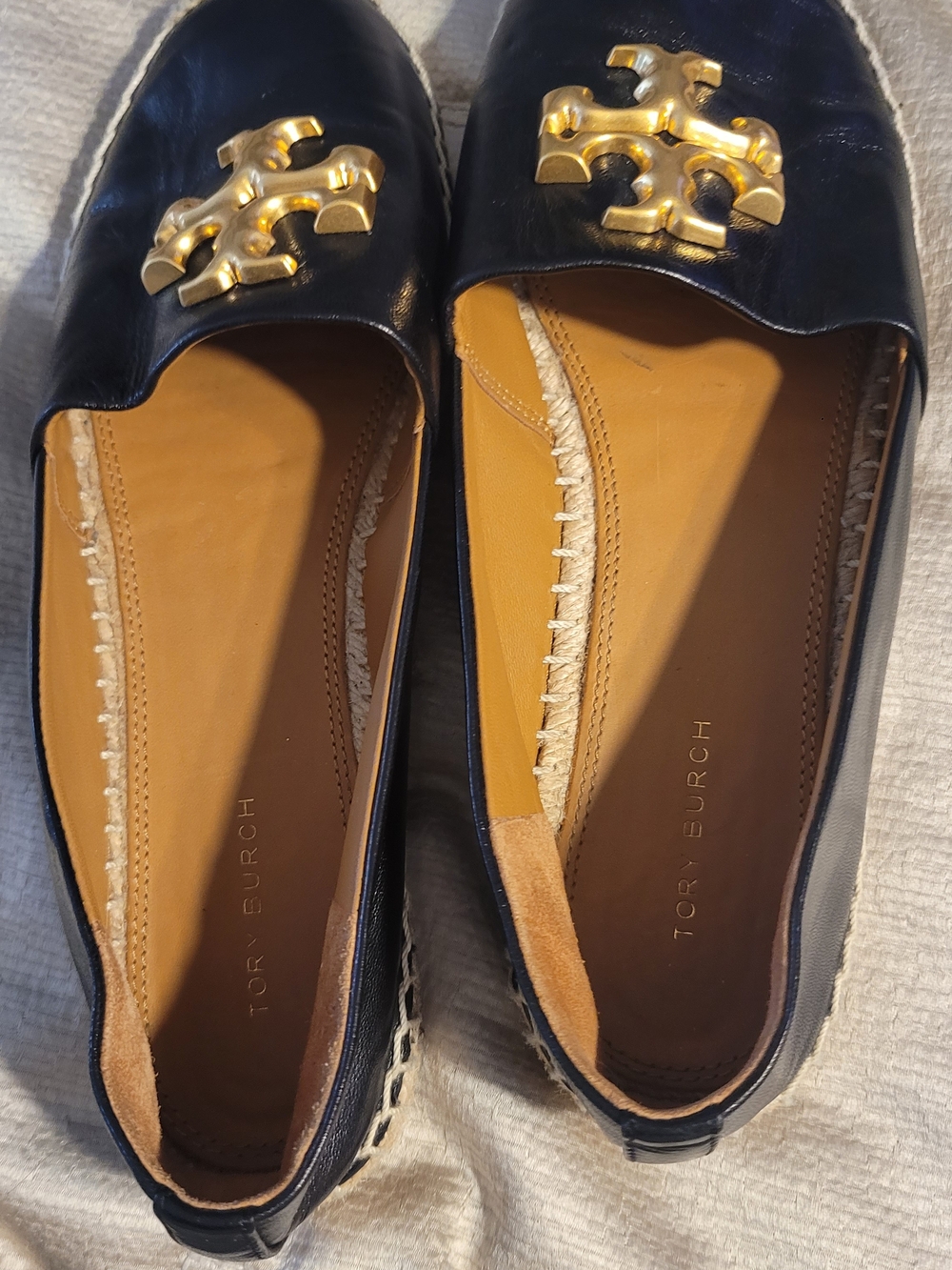 Tory Burch Black Leather Espadrille Flats with Gold Logo - Picture 2 of 13